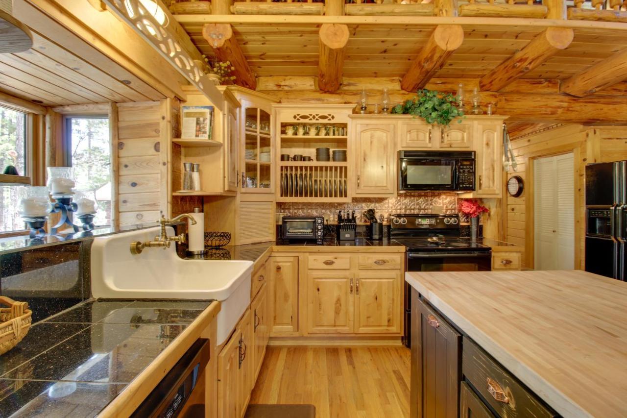 Lakeside Cabin On 2 Acres With Fire Pit And Hot Tub! Pinetop-Lakeside Exterior foto